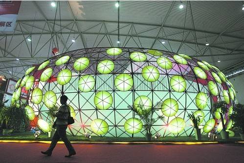 港企刮起 香港风  成都区县秀起 生态房 