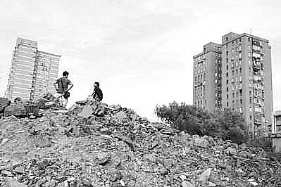 门槛抬高 集中度加大 一线城市地产商疯狂拿地