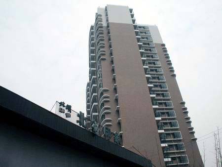 成都惊现 楼泡泡  业主担心再蹈垮楼覆辙 图 