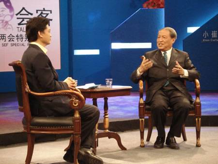 成思危 解决开发商灰色成本问题首先要反腐败