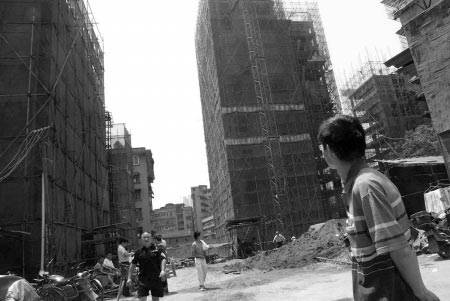 房价翻番 宜宾某开发商违约不交房