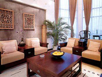 今冬窗饰流行暖色调 时尚窗帘新意不断花枝招展