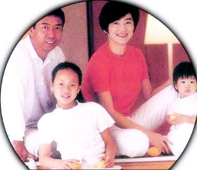 林青霞房屋汽车不属自己 52岁仍要生子争家产