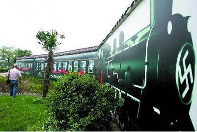 谁家楼盘这么猛 公然写 有政府撑腰  图 