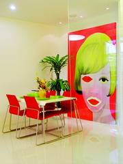 波普艺术风格大行其道 大胆热情女性最钟情