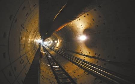 地铁2号线西延线轨道开始铺设明年下半年通车