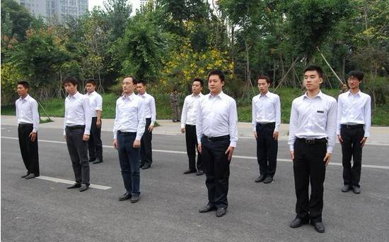 满堂红 弘扬军训精神 打造振南文化