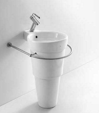 卫生间小没关系 推荐三款立柱盆兼职毛巾架