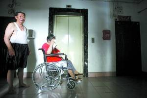 进口电梯变拼装电梯 业主被开发商骗了十年