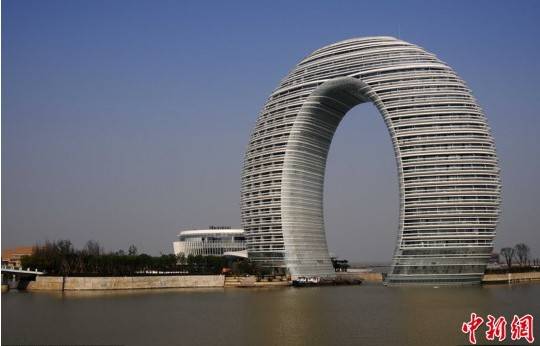 太湖南岸七星级酒店酷似 马桶圈 遭网友调侃