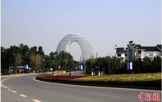 太湖南岸七星级酒店酷似 马桶圈 遭网友调侃