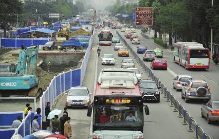 尾号限行区不能走能穿越 不会办临时出入证