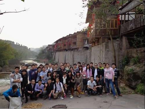 满堂红别样的精英之旅,资讯网址:www.028f.com/nei/news17_66988.html 满堂红别样的精英之旅