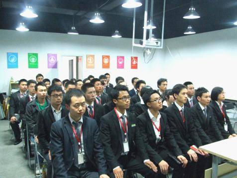 写字楼部进驻成都满堂红地产网