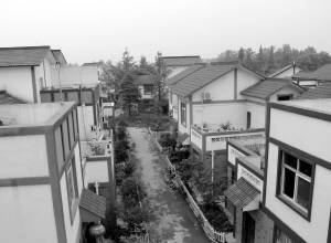 抓城乡制度统筹 促进城乡要素自由流动