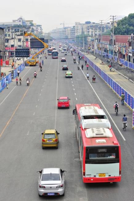 交大路今恢复通行 全线双向6车道