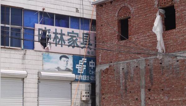 河北 牛X二层楼 堵住 憋屈邮局 如期封顶