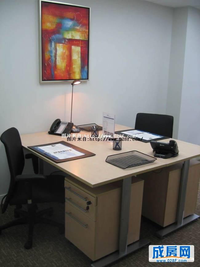 雷格斯商务服务时代广场中心户型图,点击放大