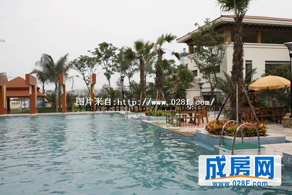 展瑞·君悦华庭小区环境,点击放大