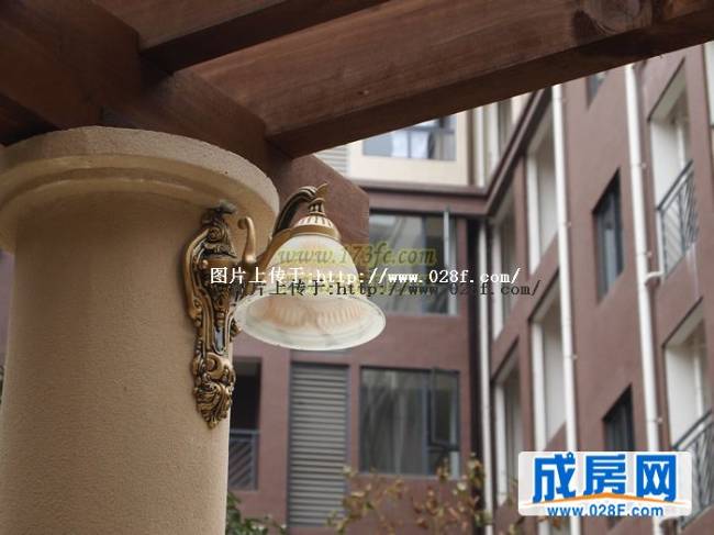 凯斯顿华府三期小区环境,点击放大